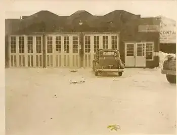 Contant's very first garage, in the 1940s
