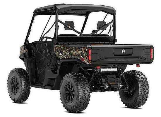 2026 Can-Am Defender XT HD11 — photo 2