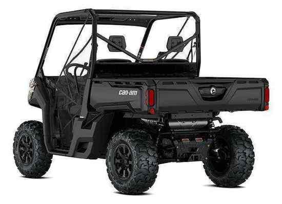 2026 Can-Am Defender DPS HD9 — photo 2