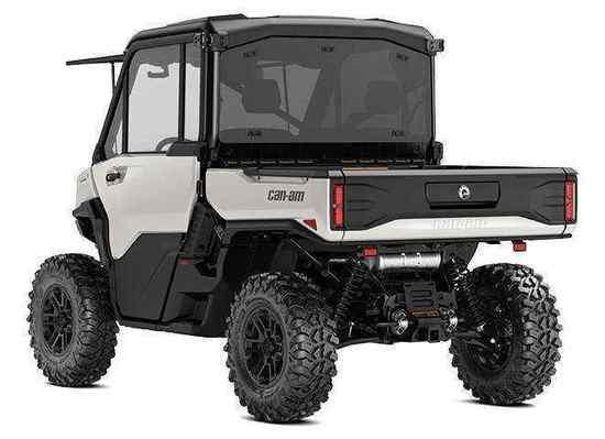 2026 Can-Am Defender LIMITED CAB HD11 — photo 2