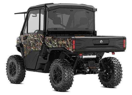 2026 Can-Am Defender LIMITED CAB HD11 — photo 2