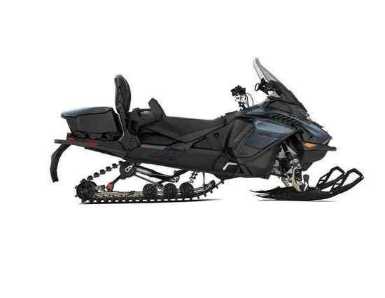 2027 Ski-Doo GRAND TOURING LE w/ PLATINUM Pkg 900 ACE Turbo R Ice Ripper XT 1.25'' E.S. w/ 10.25'' Touchscreen — photo 2
