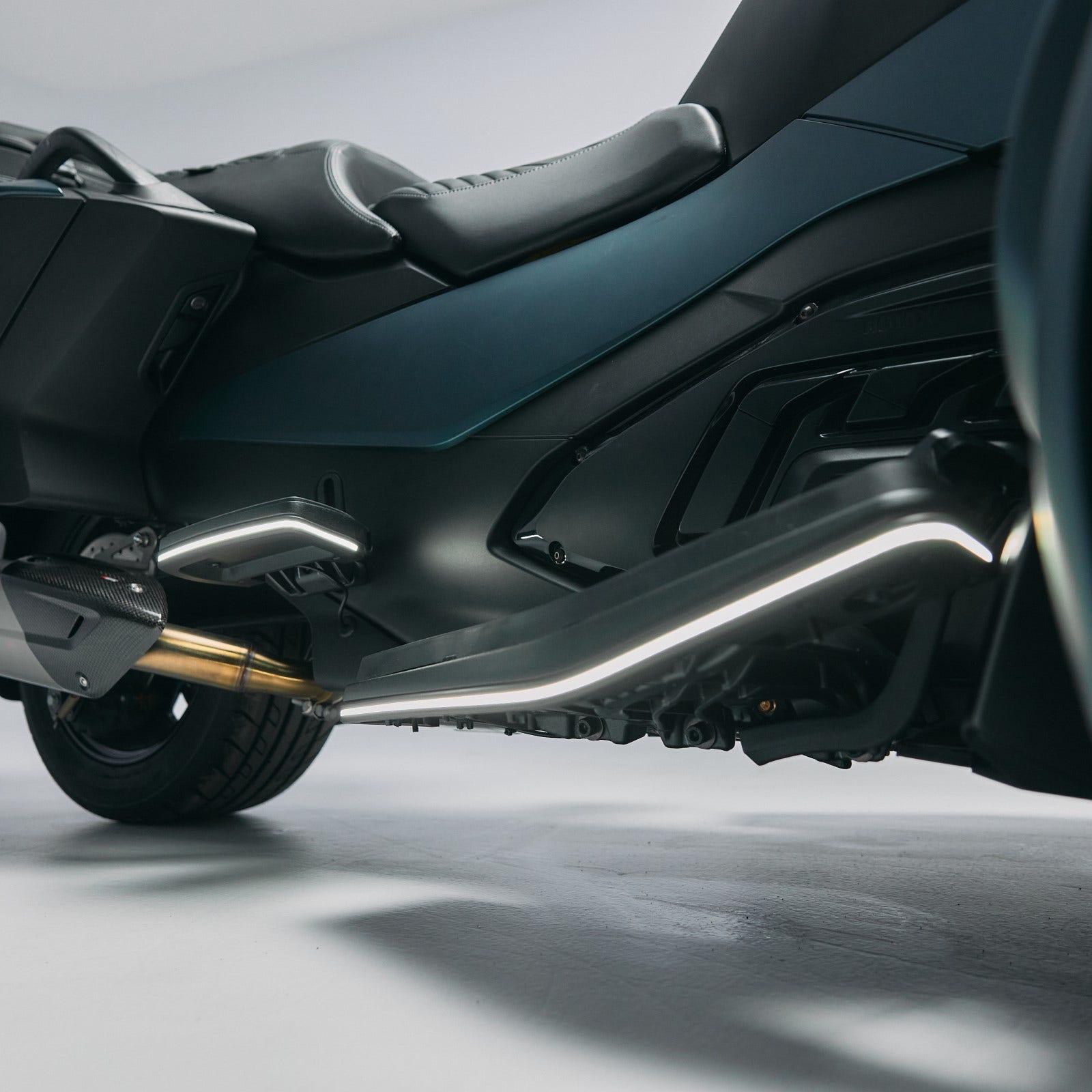 Driver Floorboards Signature Lights Can-Am Spyder — photo 2