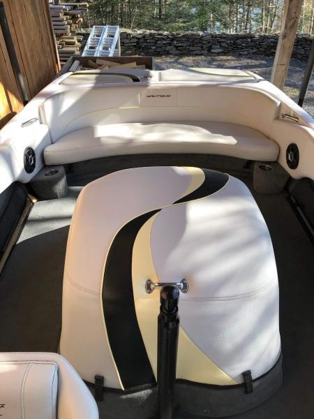 2009 Correct Craft Ski Nautique 196 Limited AIR — photo 4