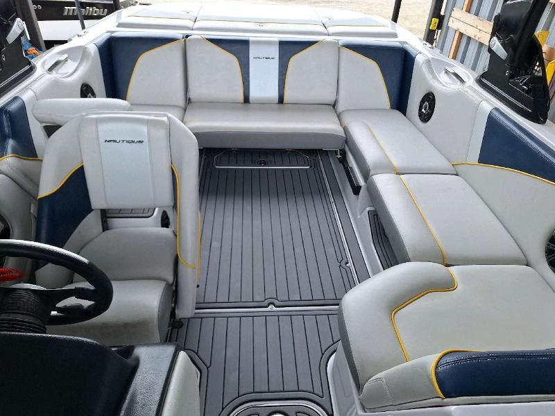 2011 Correct Craft Super Air Nautique Team 210 — photo 6