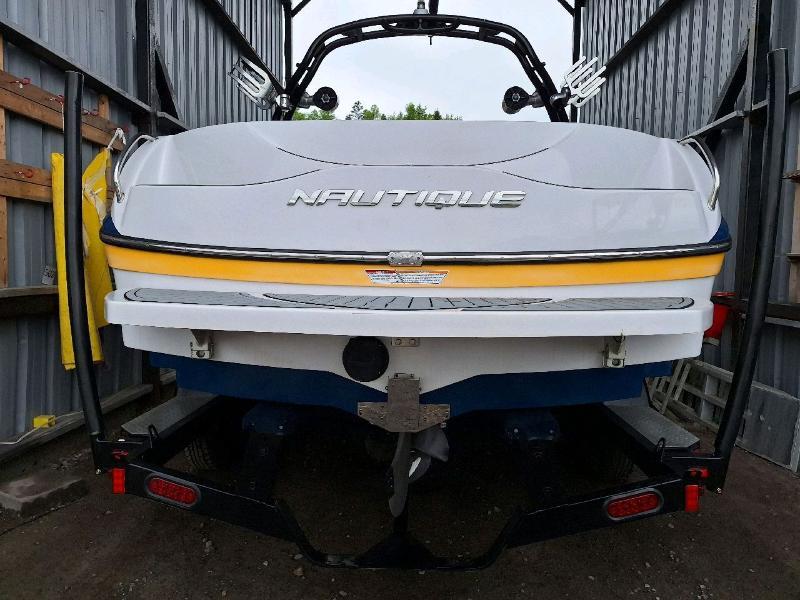 2011 Correct Craft Super Air Nautique Team 210 — photo 20