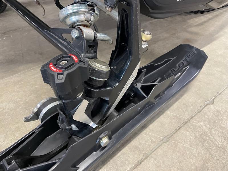 2017 Ski-Doo Renegade Enduro 900 ACE — photo 4