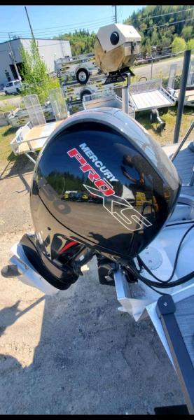 2021 Manitou (Triton) OASIS 23 avec MERCURY 150 — photo 5