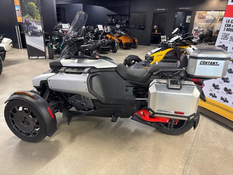 2025 Can-Am Canyon XT — photo 2