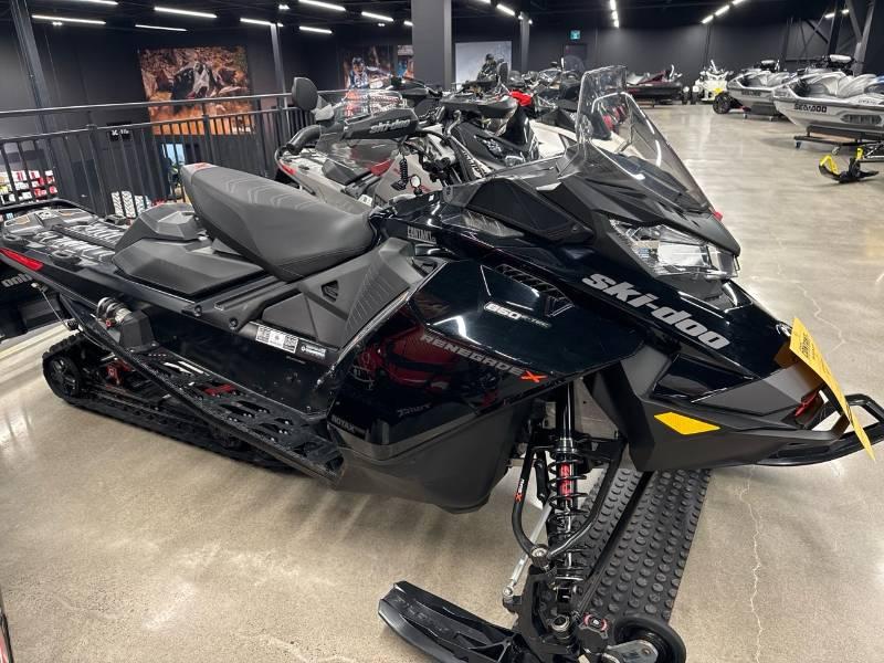 2022 Ski-Doo Renegade X 850