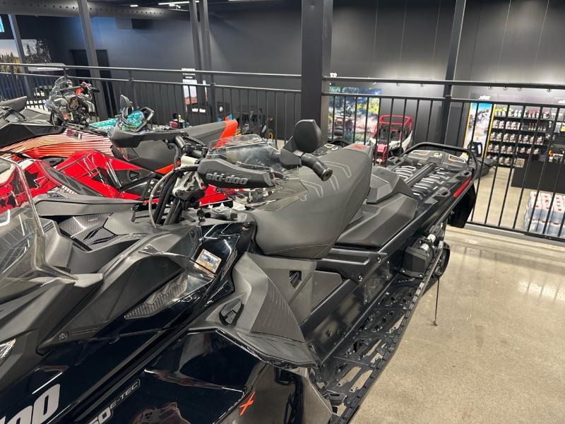 2022 Ski-Doo Renegade X 850 — photo 4