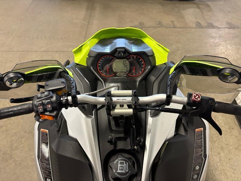 2018 Ski-Doo Renegade X-RS 850 E-TEC E.S — photo 7