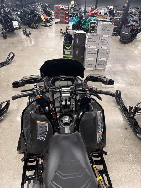 2022 Ski-Doo MXZ X 850 E-TEC Ice Ripper XT — photo 4