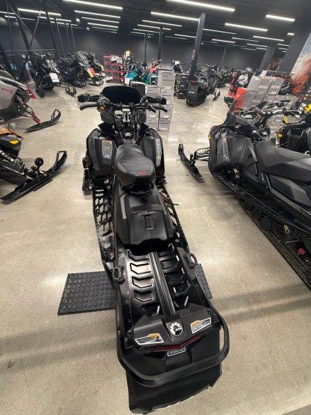 2022 Ski-Doo MXZ X 850 E-TEC Ice Ripper XT — photo 5