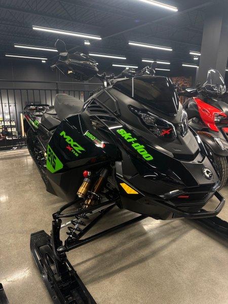 2026 Ski-Doo MXZ X-RS w/Competition 850
