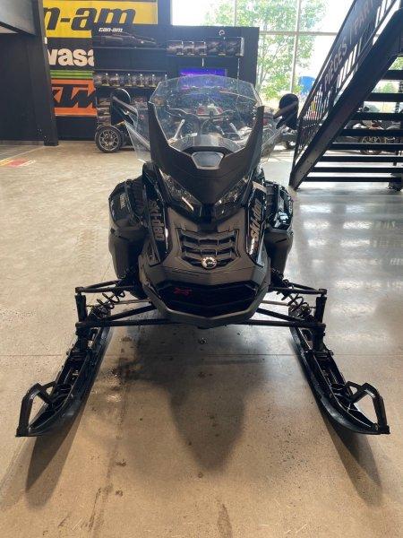 2021 Ski-Doo Renegade X 900 Turbo