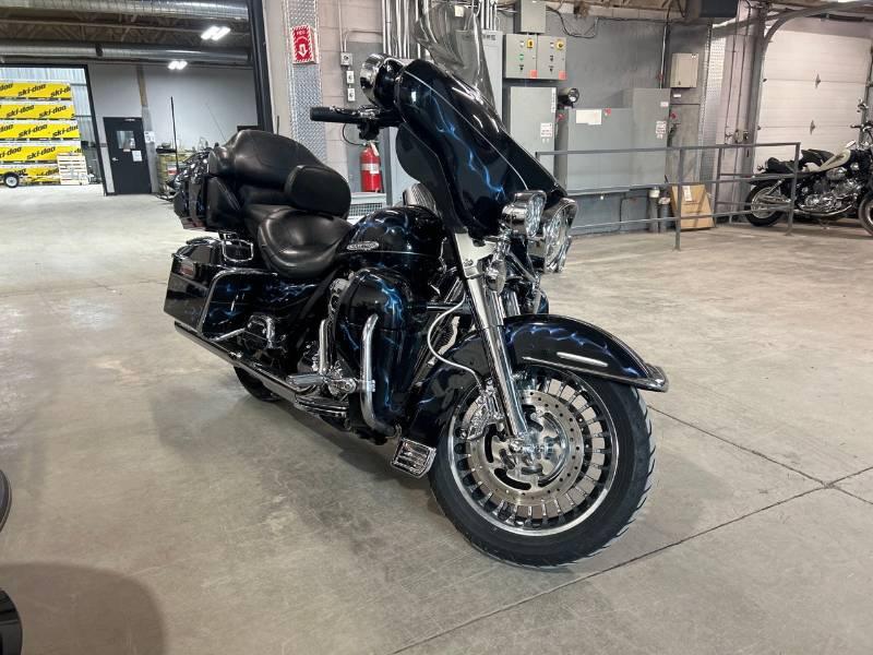 2011 Harley-Davidson FLHTK Ultra Limited — photo 9