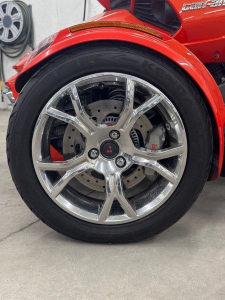 2020 Can-Am F3 Limited (SE6) — photo 2