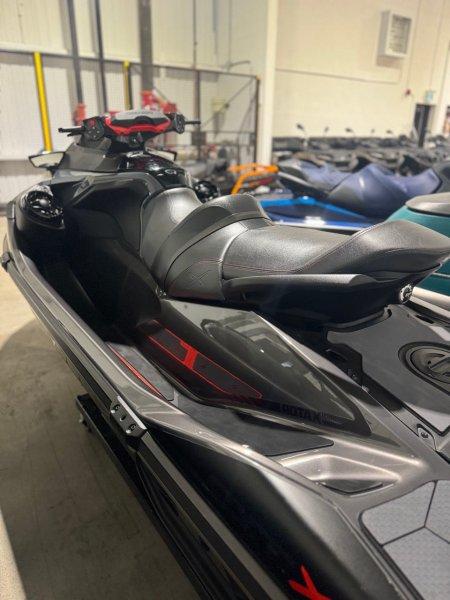 2022 Sea-Doo RXT-X 300 Techno — photo 6