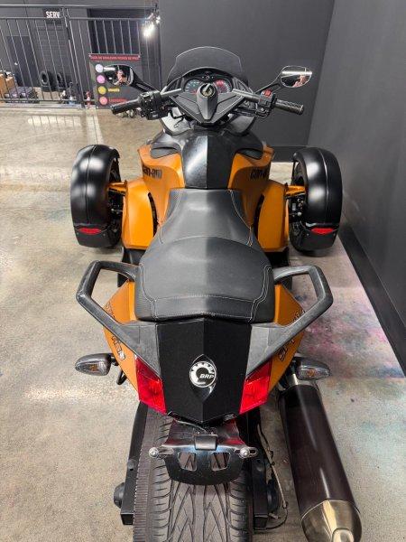 2011 Can-Am Spyder RS-S — photo 4