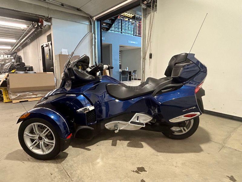 2010 Can-Am RT SE5 AUDIO — photo 9
