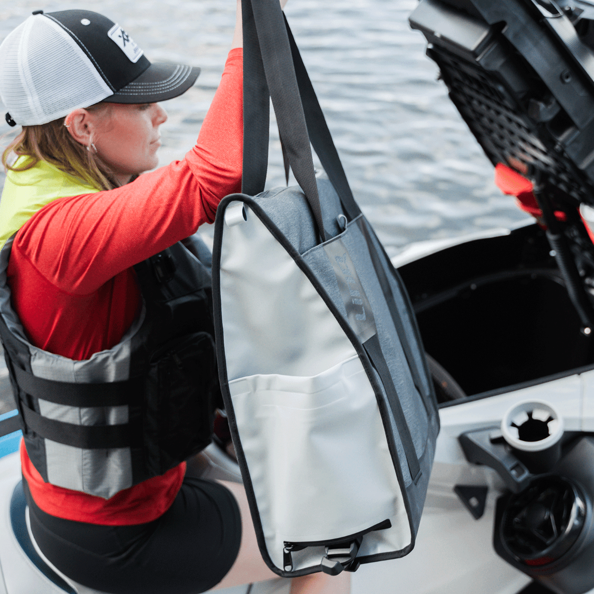 Sea-Doo LinQ 8.5 US gal (32 L) Insulated Tote Bag — photo 7