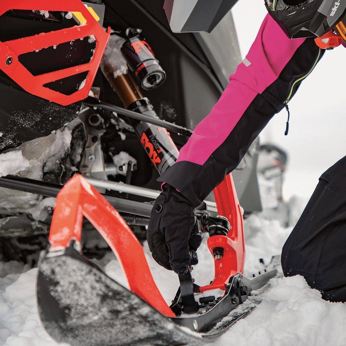 Ski-Doo Ajustement rapide de l’écartement des skis — photo 2