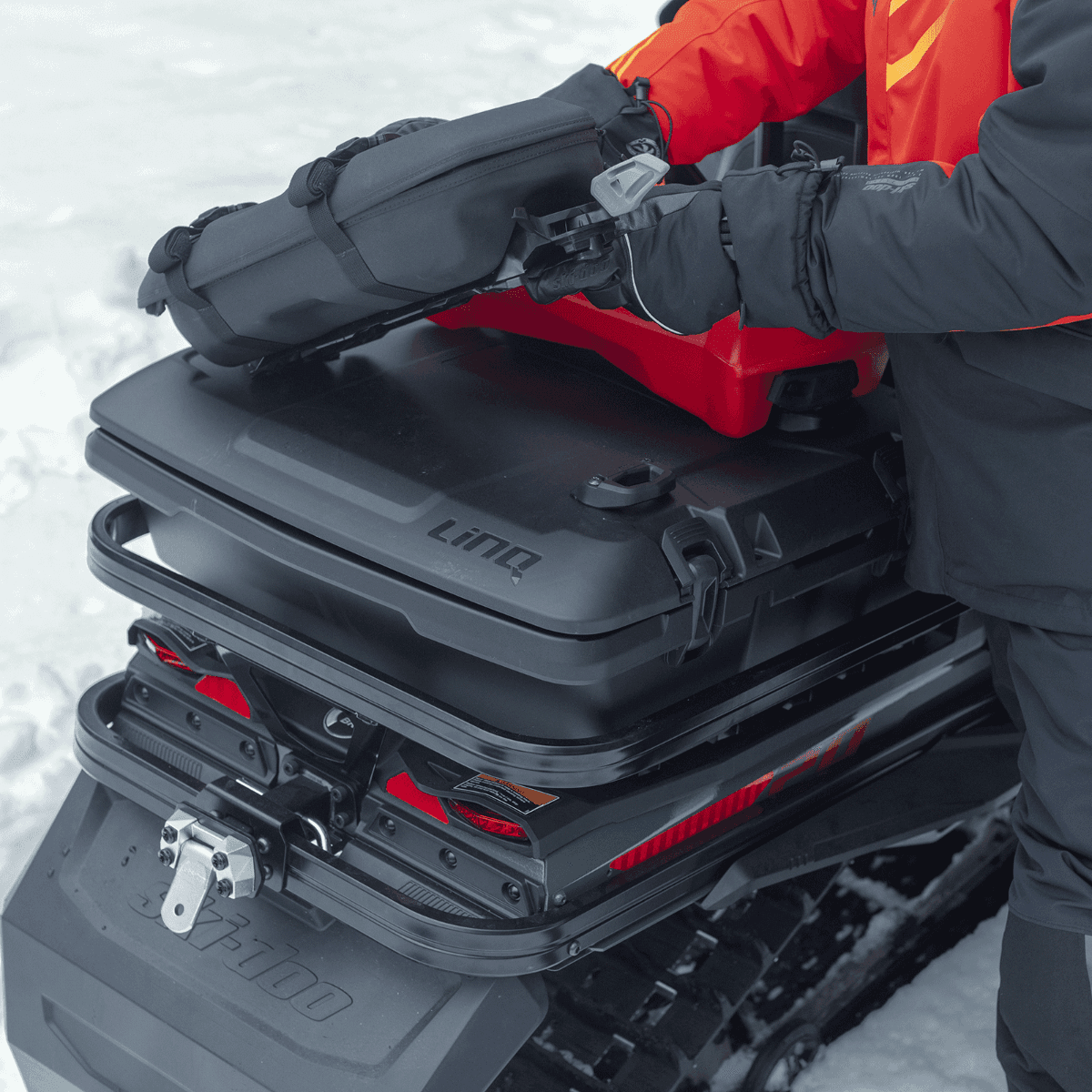 Ski-Doo Heavy-Duty Hitch Rear Bumper — photo 2