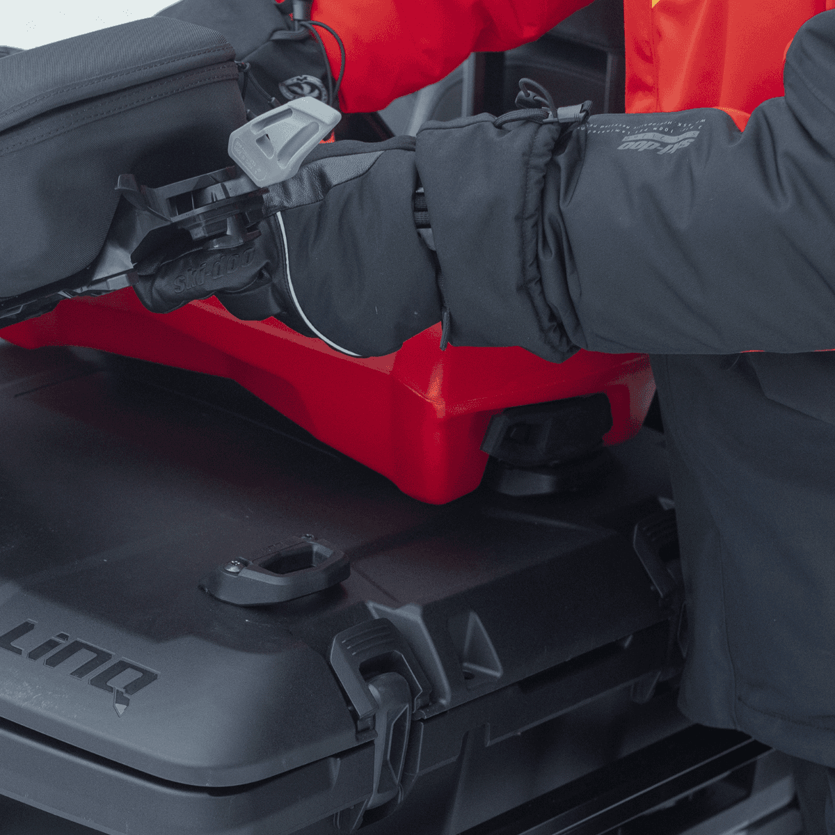 Ski-Doo LinQ 3 US Gal (11 L) Fuel Caddy — photo 7