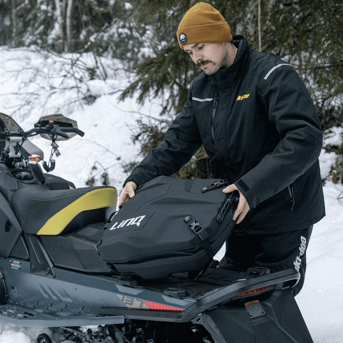 Ski-Doo LinQ 22 US Gal (26 L) Slim Waterproof Tunnel Bag — photo 7