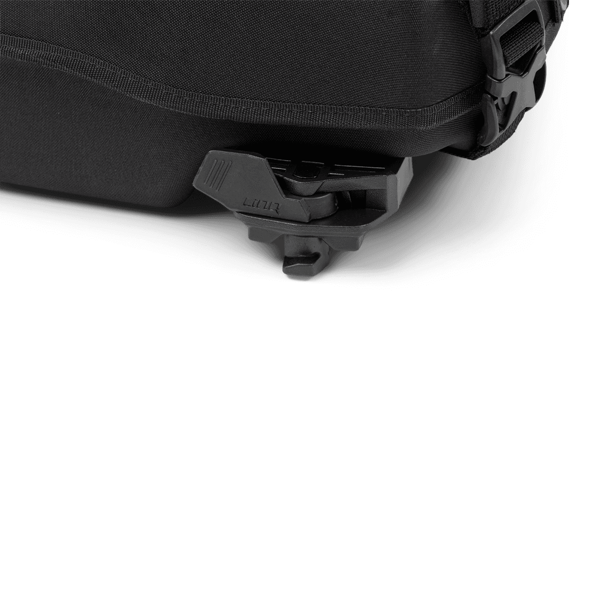 Ski-Doo LinQ 22 US Gal (26 L) Slim Waterproof Tunnel Bag — photo 5