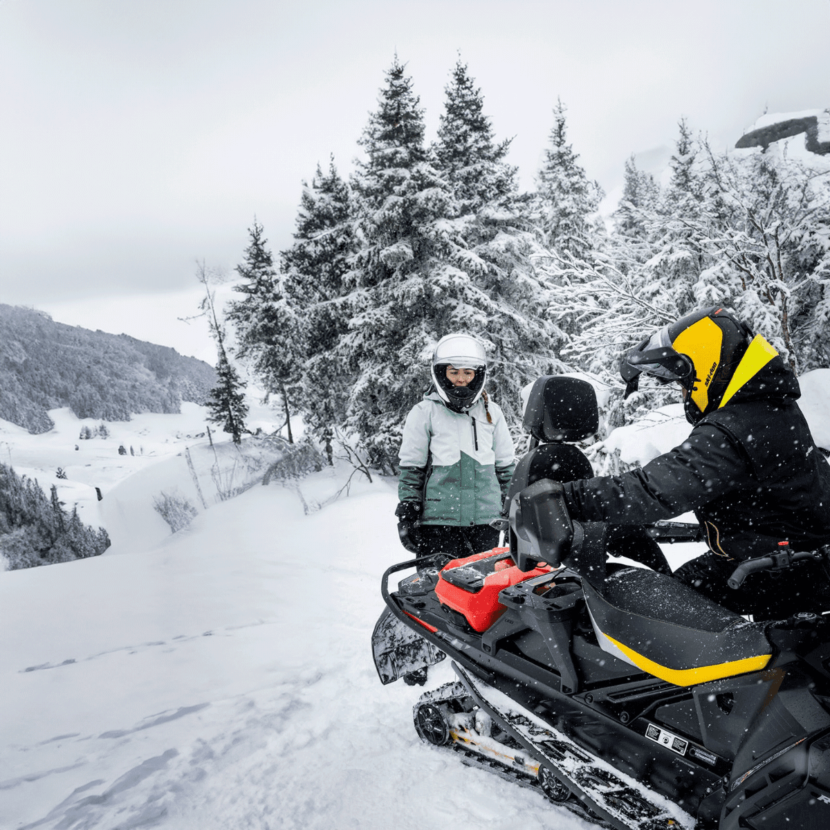 Ski-Doo Trail LinQ Passenger Premium Heated Seat — photo 7