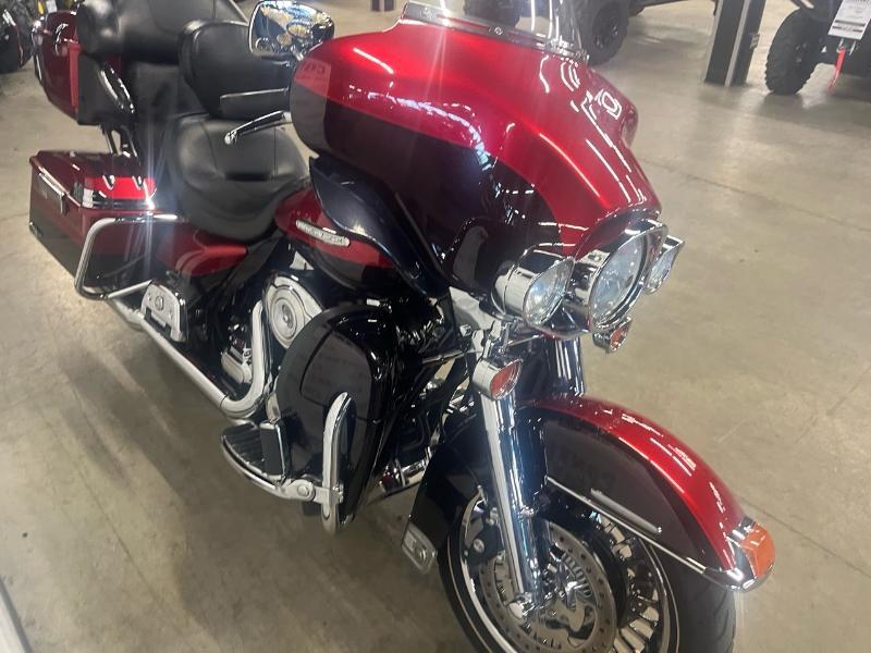 2013 Harley-Davidson FLHTCU