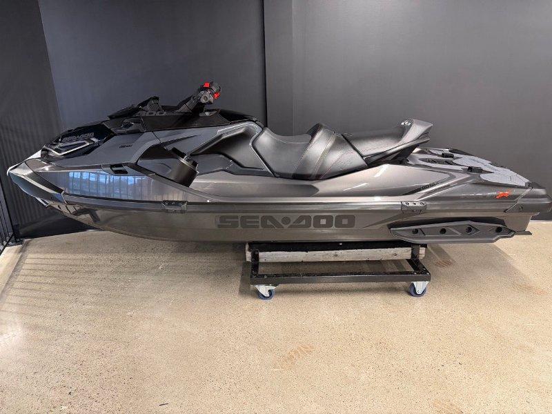 2022 Sea-Doo RXT-X 300 Techno